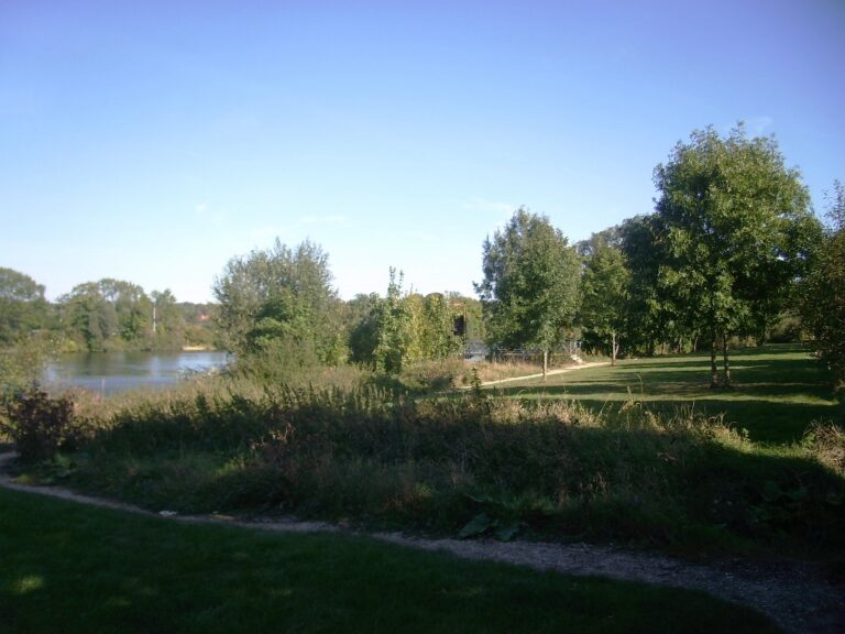 Le parc des bords de Seine à Évry-Courcouronnes