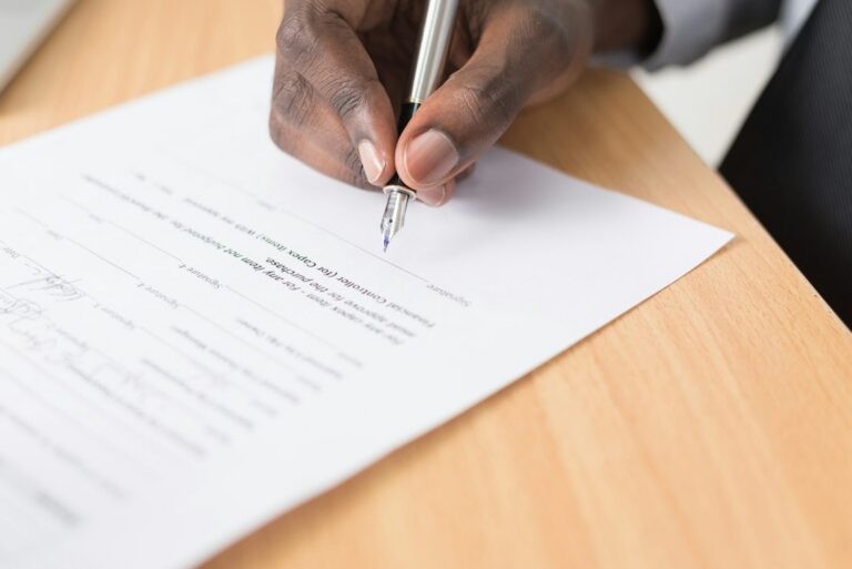 Signature d’un document écrit